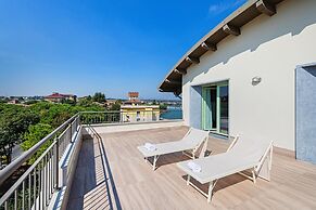 Residenza Miralago With Pool - Penthouse With Lake View