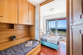 La Brise C B2 by Wonderful Italy