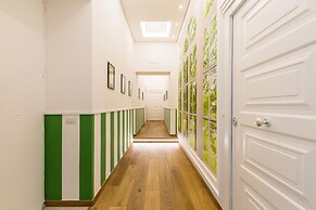 Vittorio Emanuele Modern Apartment IV by Wonderful Italy