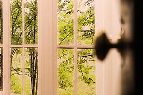 Vittorio Emanuele Modern Apartment IV by Wonderful Italy