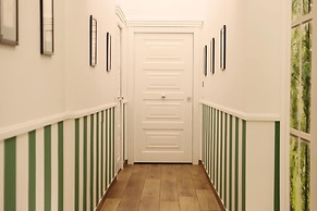 Vittorio Emanuele Modern Apartment IV by Wonderful Italy