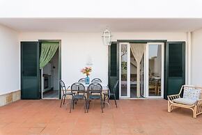 White Sea by Wonderful Italy - Villetta Merida