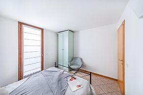 Villa Vittoria con Vista Lago e Piscina by Wonderful Italy