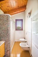 Villa Vittoria con Vista Lago e Piscina by Wonderful Italy