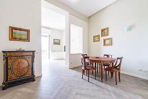 Elegante Appartamento a Piazza dei Martiri by Wonderful Italy