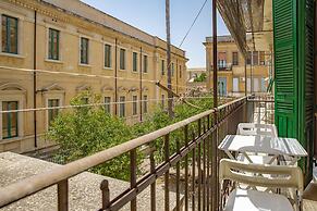 Cavour Apartment Near the Cathedral by Wonderful Italy