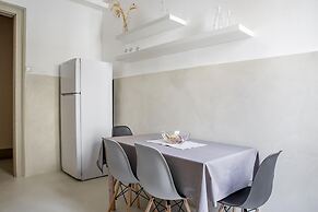 Cavour Apartment Near the Cathedral by Wonderful Italy