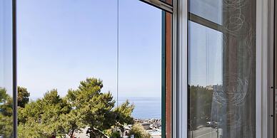 Quinto Seaview Apartment by Wonderful Italy