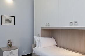 Quinto Seaview Apartment by Wonderful Italy