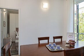 Quinto Seaview Apartment by Wonderful Italy