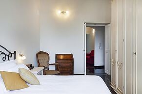 Quinto Seaview Apartment by Wonderful Italy