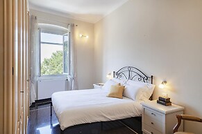 Quinto Seaview Apartment by Wonderful Italy