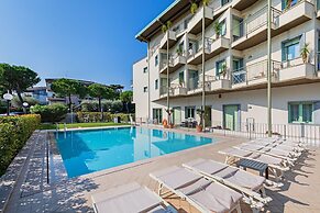 Residenza Miralago With Pool - One-bedroom Apartment With City View