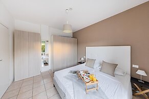 Residenza Miralago With Pool - One-bedroom Apartment With City View