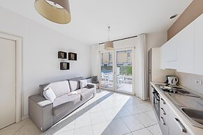 Residenza Miralago With Pool - One-bedroom Apartment With City View