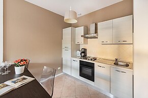 Residenza Miralago With Pool - One-bedroom Apartment With City View