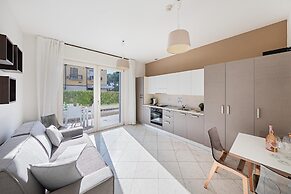 Residenza Miralago With Pool - One-bedroom Apartment With City View