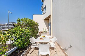 Residenza Miralago With Pool - One-bedroom Apartment With City View