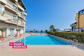 Residenza Miralago With Pool - One-bedroom Apartment With City View