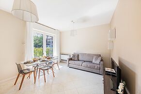 Residenza Miralago With Pool - One-bedroom Apartment With City View