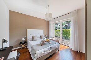 Residenza Miralago With Pool - One-bedroom Apartment With City View