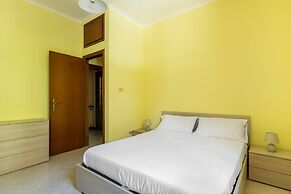 Classic Style Apartment by Wonderful Italy