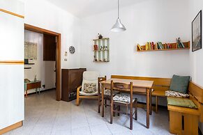 Classic Style Apartment by Wonderful Italy