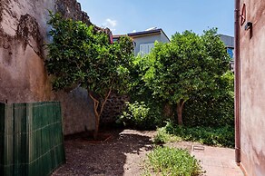 Gli Iris Apartments - Casa Fucsia by Wonderful Italy