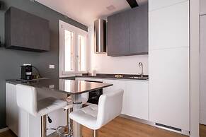 Mazzini Elegant Apartment by Wonderful Italy
