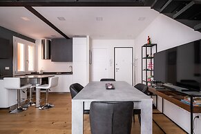 Mazzini Elegant Apartment by Wonderful Italy