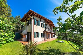 Villa Mariavittoria con Piscina by Wonderful Italy