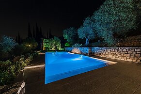 Villa Mariavittoria con Piscina by Wonderful Italy