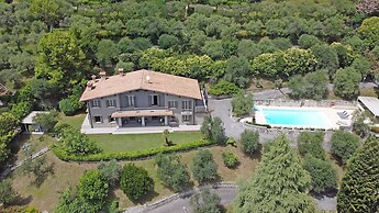 Villa Mariavittoria con Piscina by Wonderful Italy