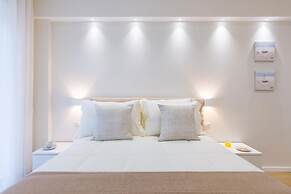 Style House in Naples by Wonderful Italy