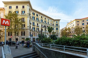 Style House in Naples by Wonderful Italy