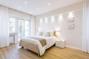 Style House in Naples by Wonderful Italy