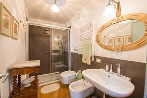 Charming Apartment in the City Center