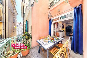 Gaudio Flat Near Ariston Theater