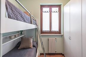 Le Cicorie 8 P1 Apartment by Wonderful Italy