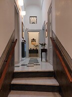 1940 Luxury Accommodations - Rubino Boutique Apartment