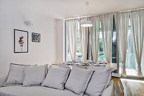 Viviboccadasse by Wonderful Italy - Camelia