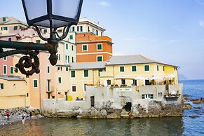 Viviboccadasse by Wonderful Italy - Camelia