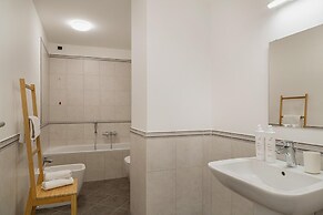 Viviboccadasse by Wonderful Italy - Camelia