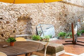 Iconic Apartment in Porta Carini by Wonderful Italy