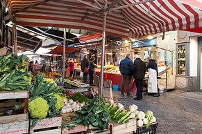 Iconic Apartment in Porta Carini by Wonderful Italy