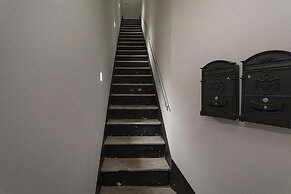 Vegetti Twins Apartment B by Wonderful Italy