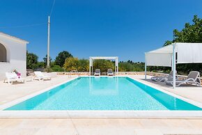 Villa d Itria With Trullo and Pool by Wonderful Italy