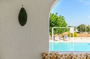 Villa d Itria With Trullo and Pool by Wonderful Italy