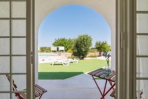 Villa d Itria With Trullo and Pool by Wonderful Italy