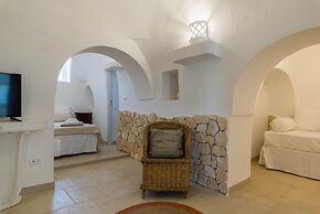 Villa d Itria With Trullo and Pool by Wonderful Italy